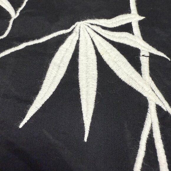 Women's TALBOTS Embroidered Black and White Palm Tunic Blouse- Size 10P - Picture 6 of 9